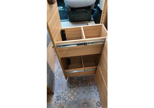 Low Profile Motorhome DETHLEFFS Globebus T1 en Sale Occasion