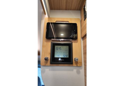 Low Profile Motorhome DETHLEFFS Globebus T1 en Sale Occasion