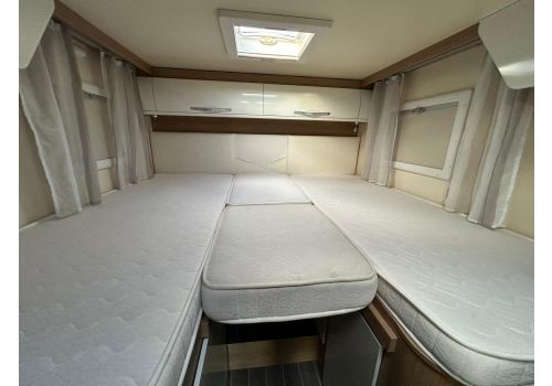 Low Profile Motorhome ROLLER TEAM Kronos 284 TL en Sale Occasion
