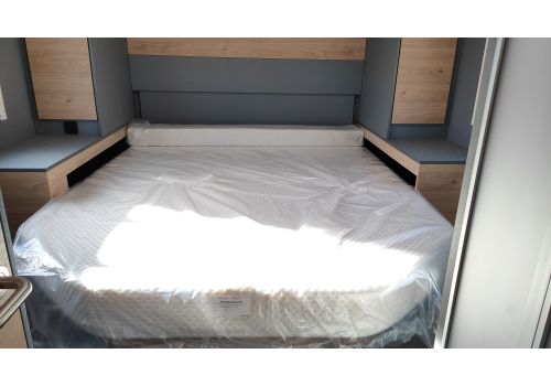 Low Profile Motorhome DETHLEFFS Just Camp T7052 DBM en Sale Occasion