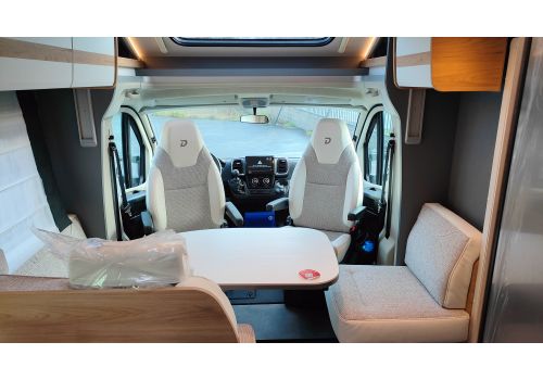 Low Profile Motorhome DETHLEFFS Just Camp T7052 EB en Sale Occasion