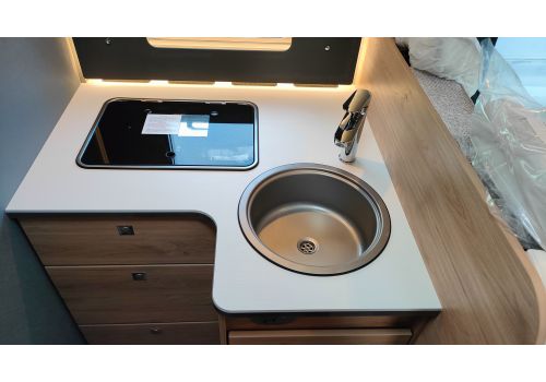 Low Profile Motorhome DETHLEFFS Just Camp T7052 EB en Sale Occasion