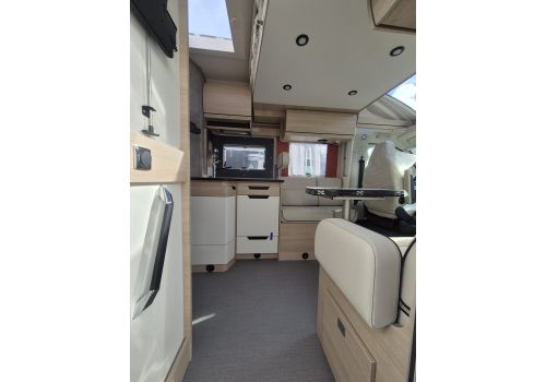Low Profile Motorhome RAPIDO Rapido 696F Modelo 2025 en Sale Occasion