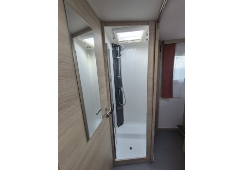 Low Profile Motorhome RAPIDO Rapido 696F Modelo 2025 en Sale Occasion