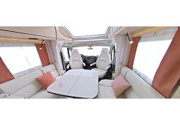 Low Profile Motorhome RAPIDO Rapido 696F Modelo 2025 in Catalog