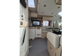 Low Profile Motorhome RAPIDO Rapido 696F Modelo 2025 in Catalog