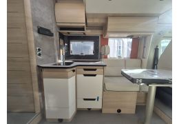 Low Profile Motorhome RAPIDO Rapido 696F Modelo 2025 in Catalog