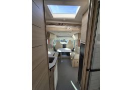 Low Profile Motorhome RAPIDO Rapido 696F Modelo 2025 in Catalog