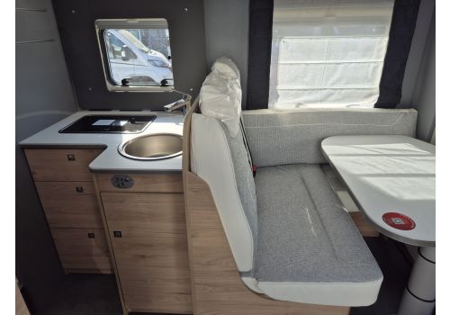 Low Profile Motorhome DETHLEFFS Just Camp T7052 DBM Modelo 2026 en Catalog