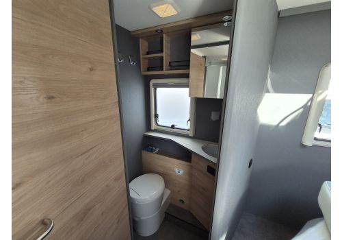 Low Profile Motorhome DETHLEFFS Just Camp T7052 DBM Modelo 2026 en Catalog