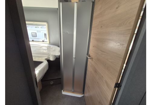 Low Profile Motorhome DETHLEFFS Just Camp T7052 DBM Modelo 2026 en Catalog