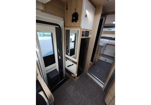 Low Profile Motorhome MOBILVETTA KEA P86 en Catalog