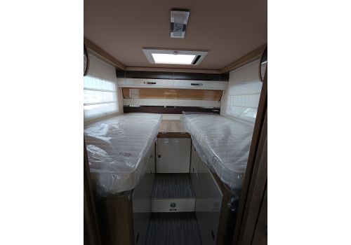 Low Profile Motorhome MOBILVETTA KEA P86 en Catalog