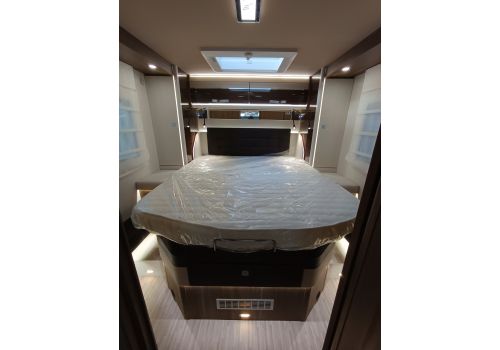 Low Profile Motorhome MOBILVETTA Krosser 90 en Sale Occasion