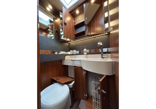 Integral Motorhome CARTHAGO Chic C-Line I 4.9 LE "Superior" en Catalog
