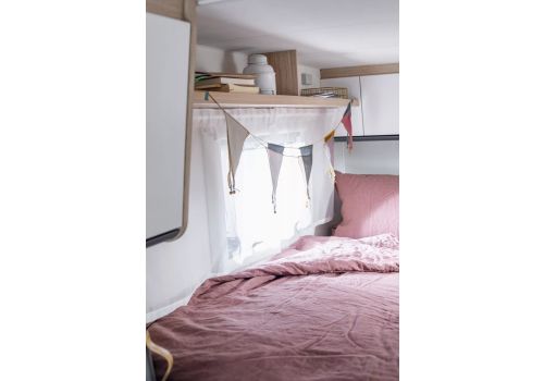 Low Profile Motorhome SUNLIGHT V66 Adventure modelo 2025 en Catalog