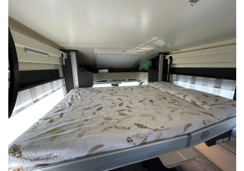 Low Profile Motorhome ROLLER TEAM Kronos 274 TL en Sale Occasion