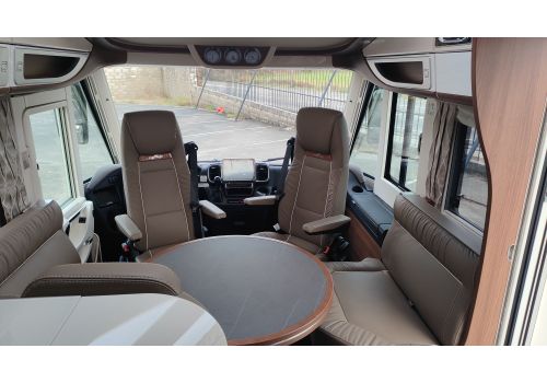 Integral Motorhome CARTHAGO Chic e-line I 51 QB DA en Sale Occasion