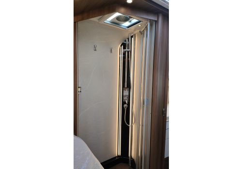 Integral Motorhome CARTHAGO Chic e-line I 51 QB DA en Sale Occasion