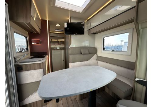 Low Profile Motorhome ROLLER TEAM Kronos 291 P FIT en Rent
