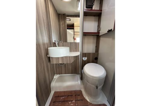 Low Profile Motorhome ROLLER TEAM Kronos 291 P FIT en Rent