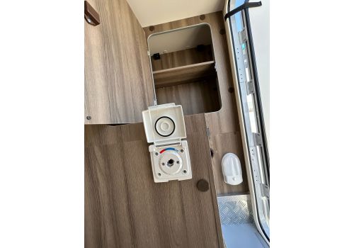 Low Profile Motorhome ROLLER TEAM Kronos 291 P FIT en Rent