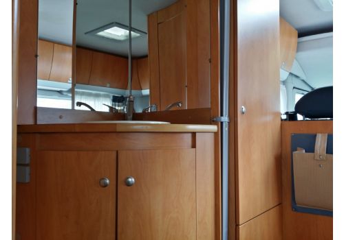 Integral Motorhome KNAUS Travel Liner 658 en Sale Occasion