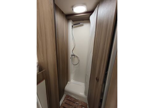 Low Profile Motorhome ROLLER TEAM Kronos Fit 291 P en Sale Occasion