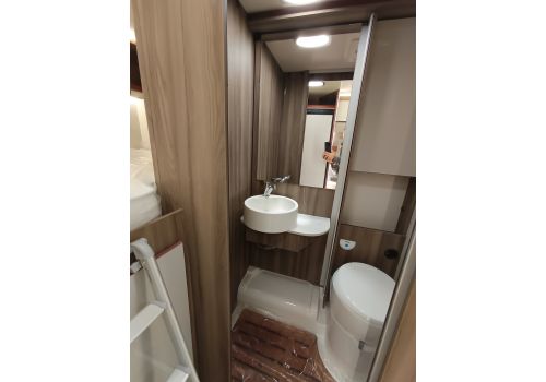Low Profile Motorhome ROLLER TEAM Kronos Fit 291 P en Sale Occasion