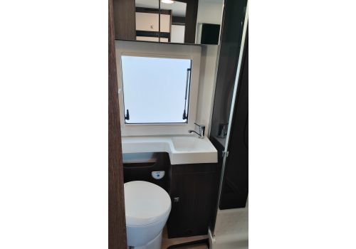 Low Profile Motorhome BENIMAR Tessoro 440UP en Sale Occasion