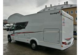 Capuchina Motorhome SUNLIGHT A-70 con amplio garaje en Sale Occasion