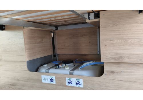 Low Profile Motorhome DETHLEFFS Just Camp 7052 DBL en Sale Occasion