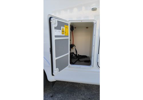 Low Profile Motorhome DETHLEFFS Just Camp 7052 DBL en Sale Occasion