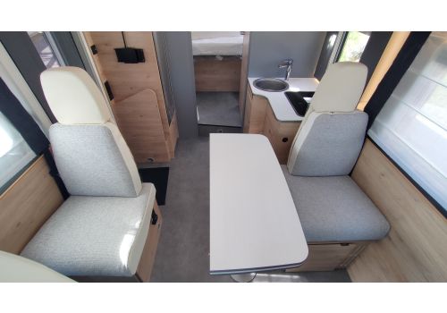 Low Profile Motorhome DETHLEFFS Just Camp 7052 DBL en Sale Occasion