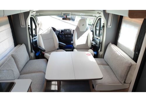 Low Profile Motorhome DETHLEFFS Just Camp 7052 DBL en Sale Occasion
