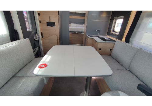 Low Profile Motorhome DETHLEFFS Just Camp 7052 DBL en Sale Occasion