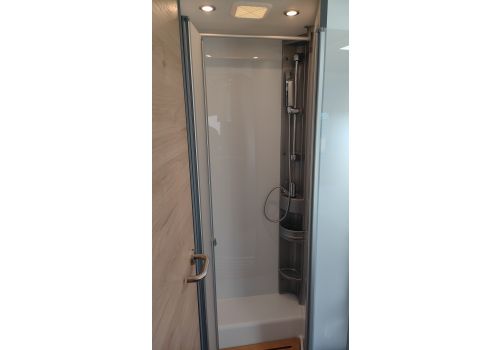 Low Profile Motorhome DETHLEFFS Just Camp 7052 DBL en Sale Occasion