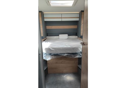 Low Profile Motorhome DETHLEFFS Just Camp 7052 DBL en Sale Occasion