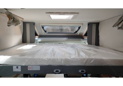 Low Profile Motorhome DETHLEFFS Just Camp 7052 DBL en Sale Occasion