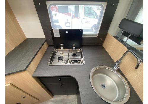 Low Profile Motorhome SUNLIGHT T67S Adventure en Sale Occasion