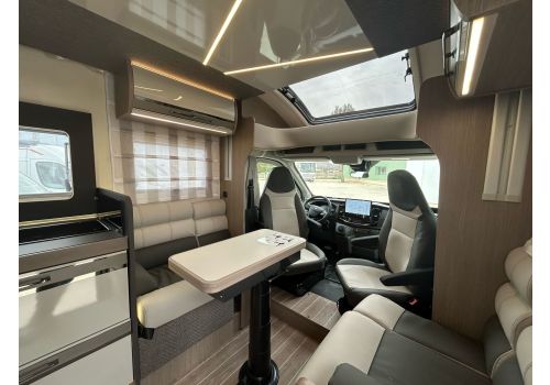 Low Profile Motorhome ROLLER TEAM Zefiro 267 TL en Sale Occasion