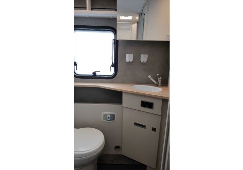 Low Profile Motorhome DETHLEFFS Trend T7057 EB en Sale Occasion