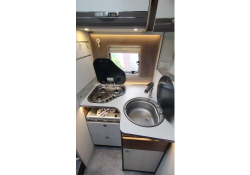 Low Profile Motorhome DETHLEFFS Trend T7057 EB en Sale Occasion