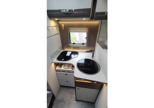 Low Profile Motorhome DETHLEFFS Trend T7057 EB en Sale Occasion
