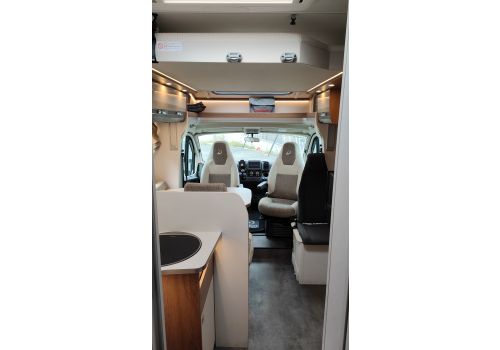 Low Profile Motorhome DETHLEFFS Trend T7057 EB en Sale Occasion