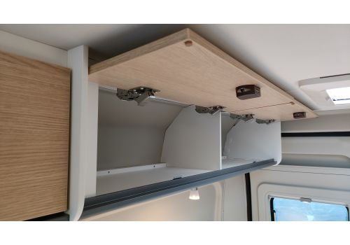 Camper Van SUNLIGHT CLIFF 600 XX en Sale Occasion