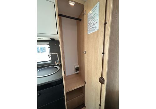 Low Profile Motorhome SUNLIGHT T58 Adventure Edition en Rent