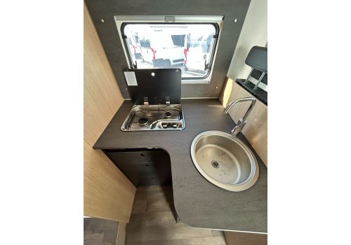 Low Profile Motorhome SUNLIGHT T68 Adventure edition en Sale Occasion