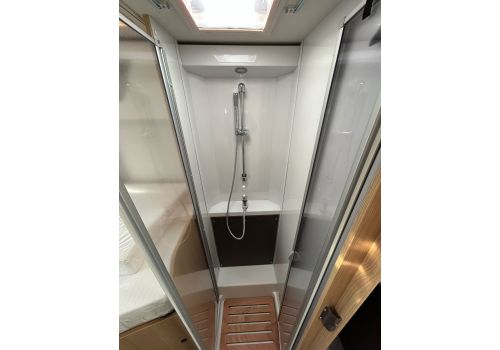Low Profile Motorhome SUNLIGHT T68 Adventure edition en Sale Occasion