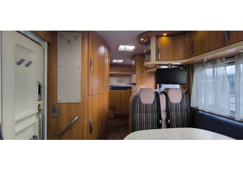 Integral Motorhome HYMER B614CL en Sale Occasion